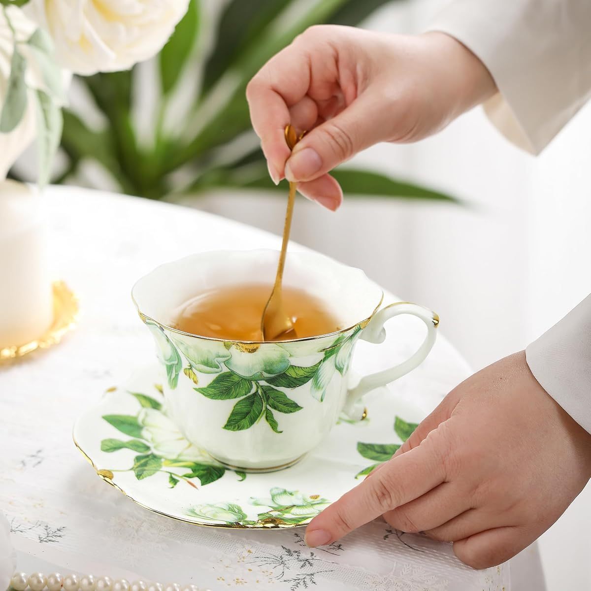 Country Roses Porcelain Tea Cup and Saucer Set with Golden Trim, 3pcs, Vintage Style, for Women and Tea Parties ( 1, Green)